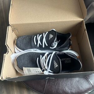 NWT Adidas Women’s Black and White Sneakers